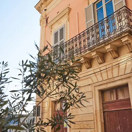 Lungomare D'ortigia Syracuse